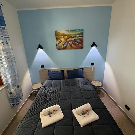 Deep Sea Aparthotel 4*