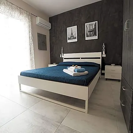Deep Sea Lejlighedshotel 4*